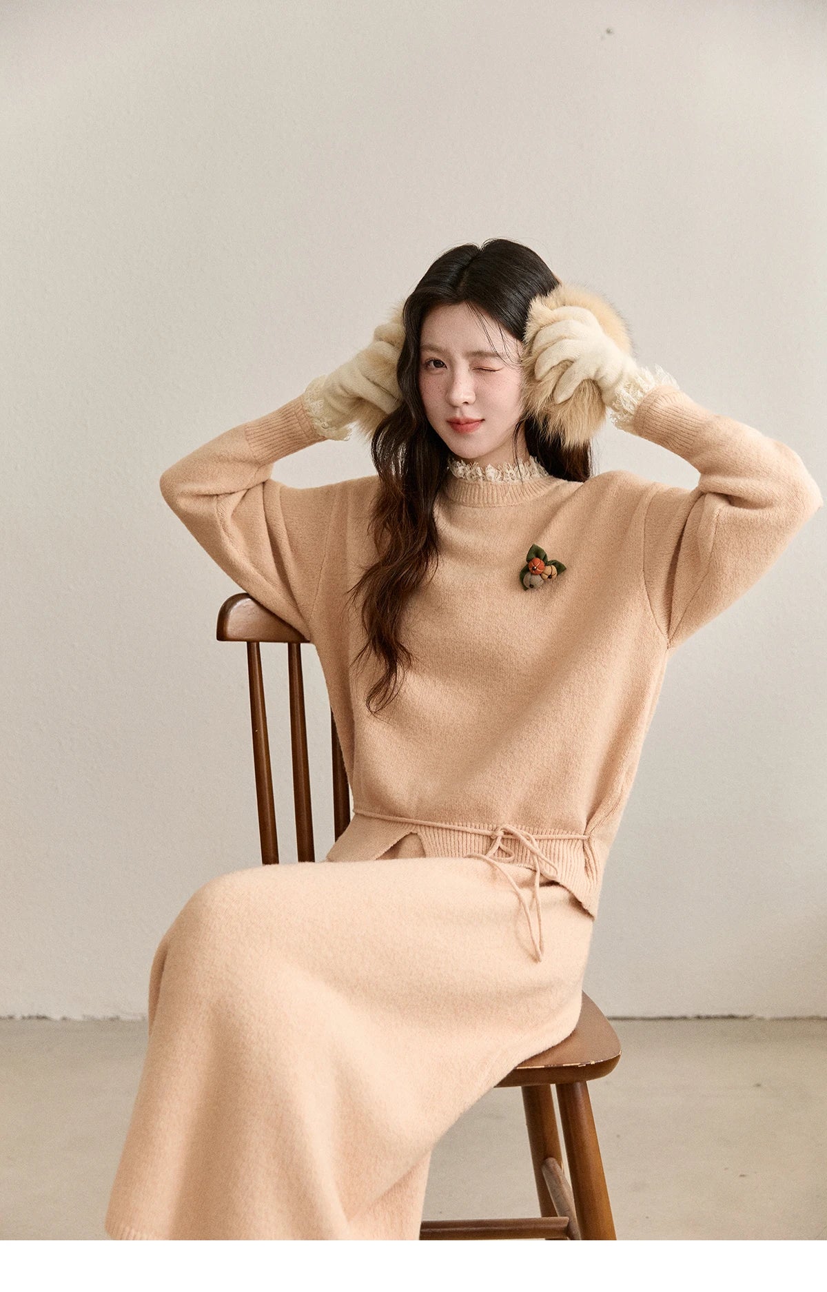 MISHOW Lace Trim Knitted Sweater Midi Skirt Set 2025 Winter Non Removable Brooch Decor Sweater Back Split Skirt Sets MXE92T1450