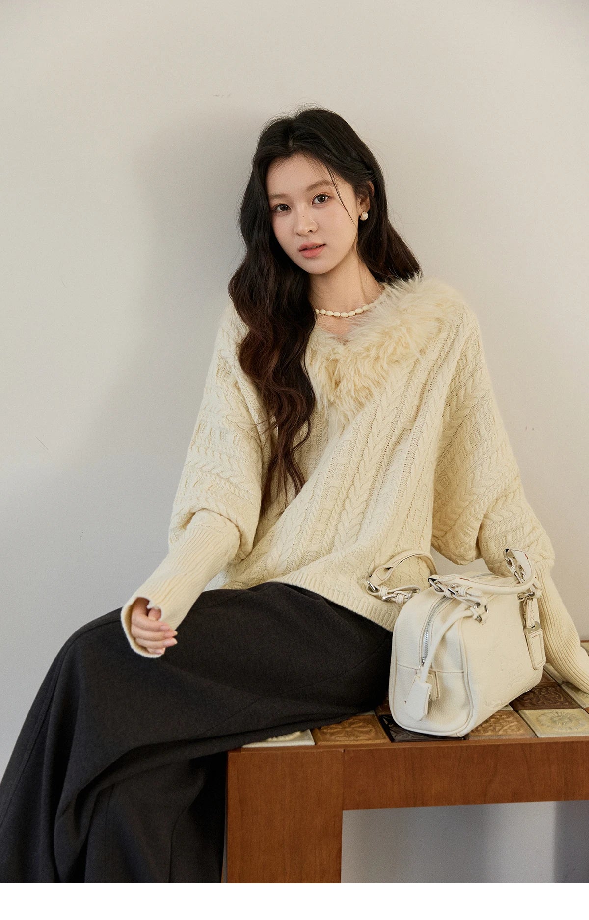 MISHOW Women's Batwing Sleeve KnittedSweater 2025 Winter Faux Fur Collar Cable Knit Puff Sleeve Warm Pullover Tops MXE94Z2985