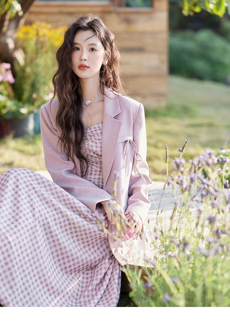 MISHOW Blazers for Women Spring 2025 Shoulder Pads Back Hem Slit Bow Coat Temperament Solid Single Breasted Blazer MXE13W0706