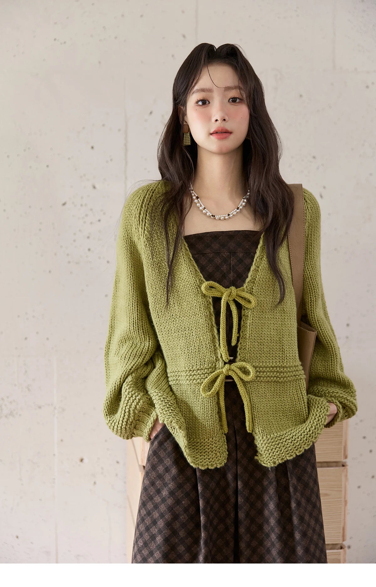 MISHOW Women's Avocado Green Knitted Cardigan 2025 Winter Lantern Sleeve Sweater Female V-neck Lace-up Loose Cardigan MXE51Z2694
