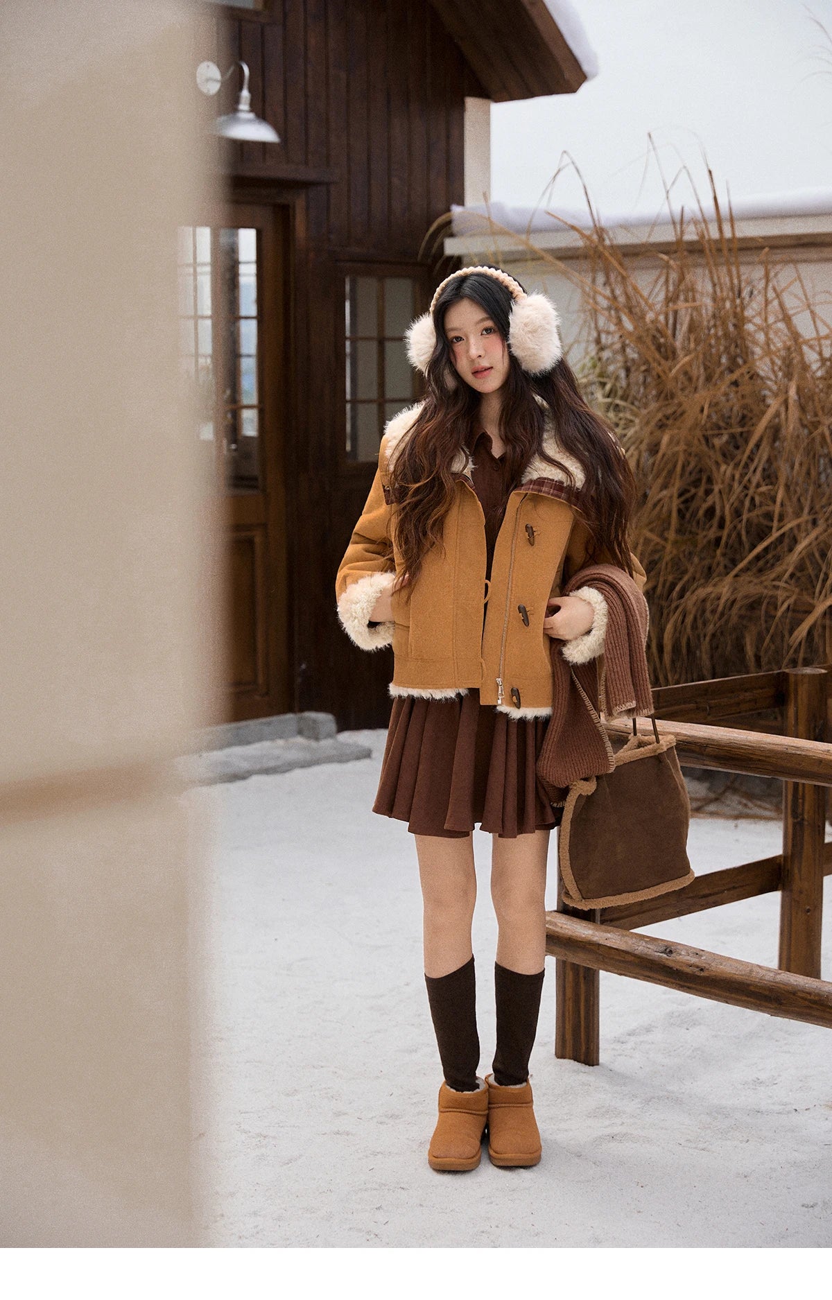 MISHOW Fur One-piece Lamb Wool Coat Winter 2025 Bull Horn Buckle Single Row Buckle Coats Wide Lapel Thickened Jacket MXE91W1002