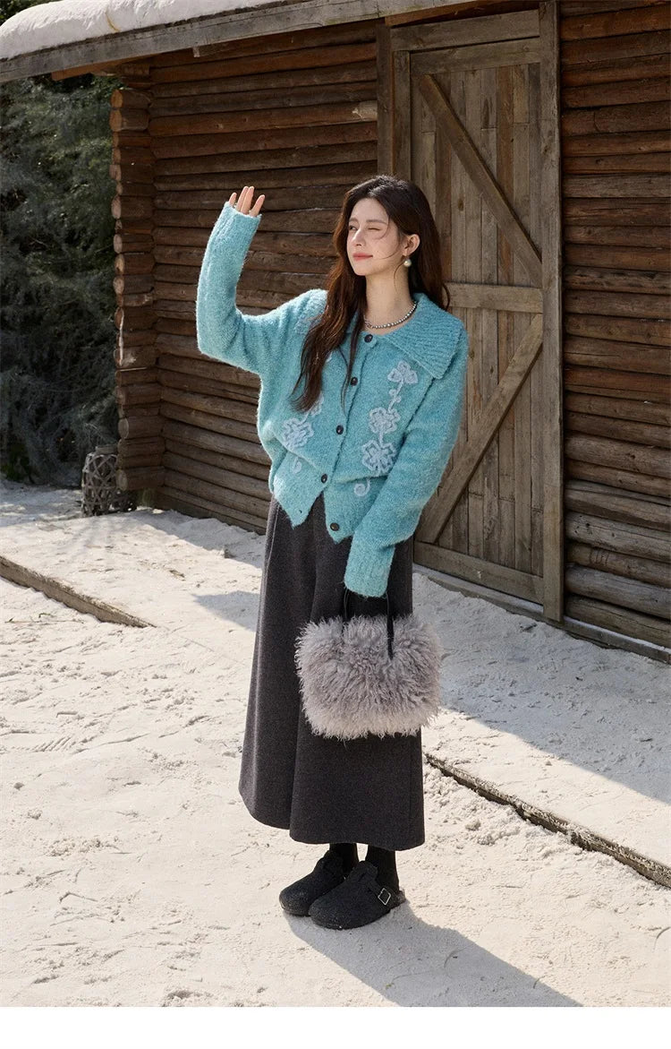 MISHOW Retro Three-dimensional Floral Jacquard Sweater for Women 2025 Autumn Winter Lapel Thickened Knitted Cardigan MXE87Z2684