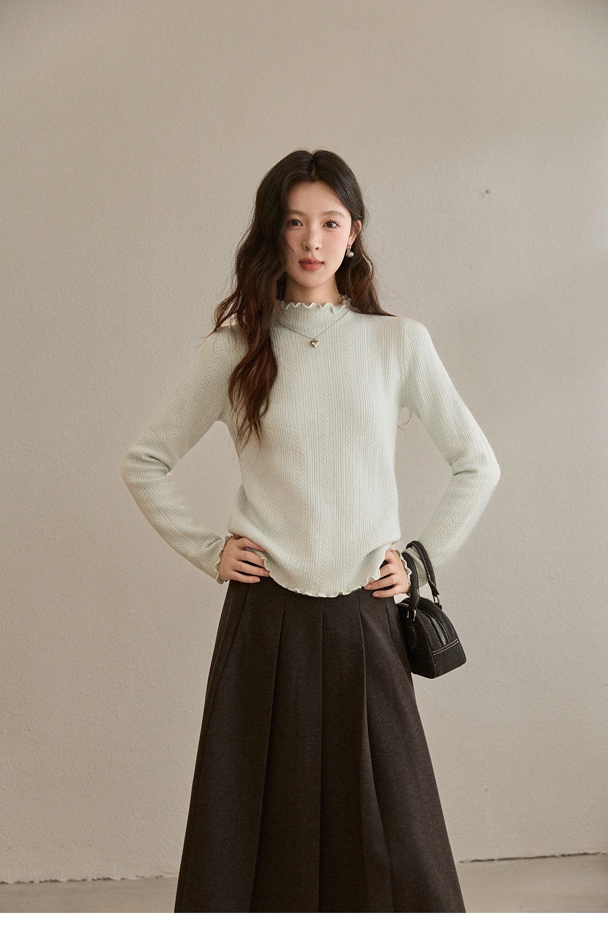 MISHOW Women's One Piece Velvet Thickened Bottom Tops 2025 Winter Versatile Black Fungus Edge Collar Knitted Tops MXE88Z2597