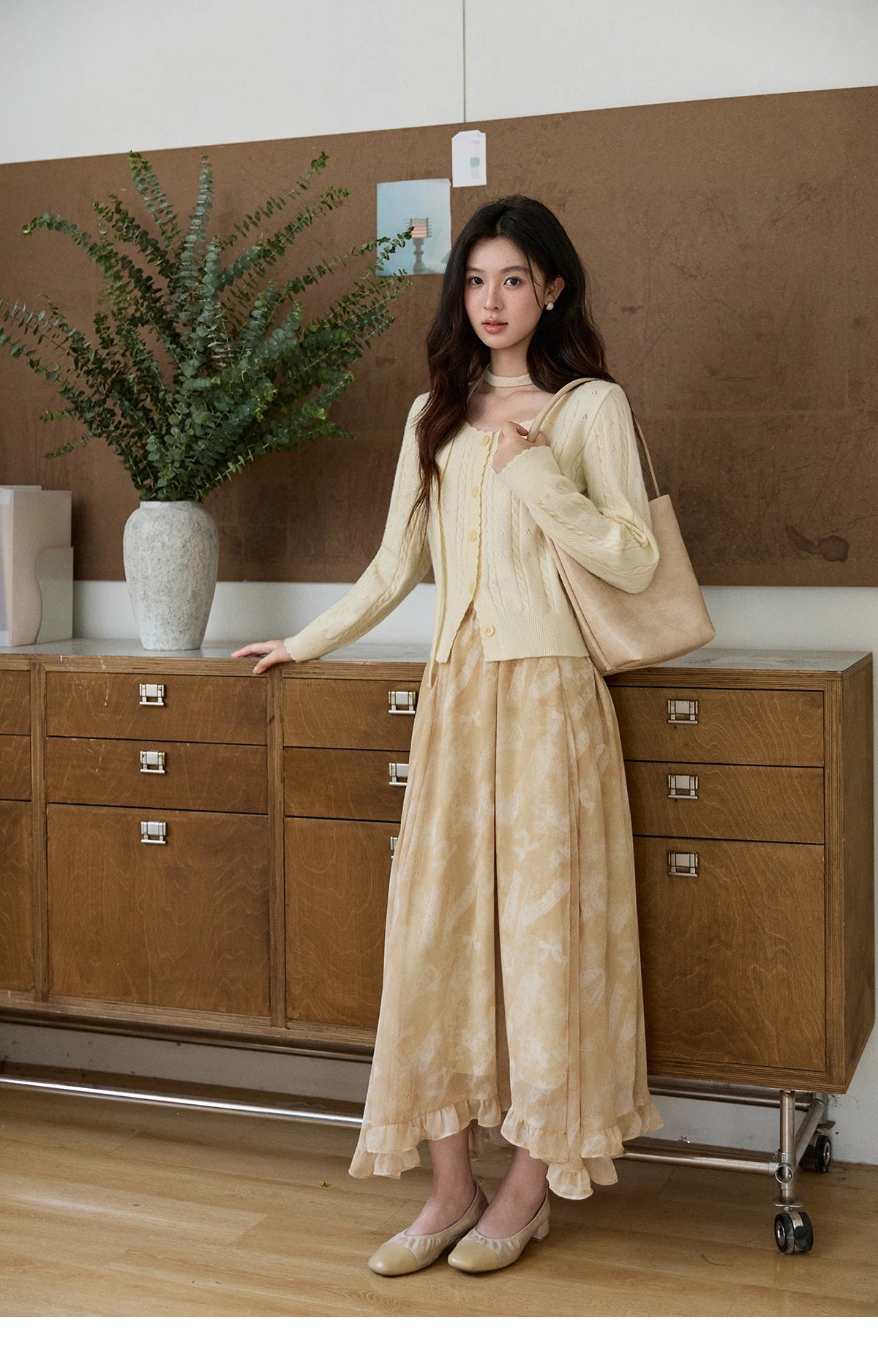 MISHOW Women's Beige Cable Knit Cardigan 2026 Spring Square Neck Long Sleeve Slim Casual Knitwear with Flower Ribbon MXF11Z2903