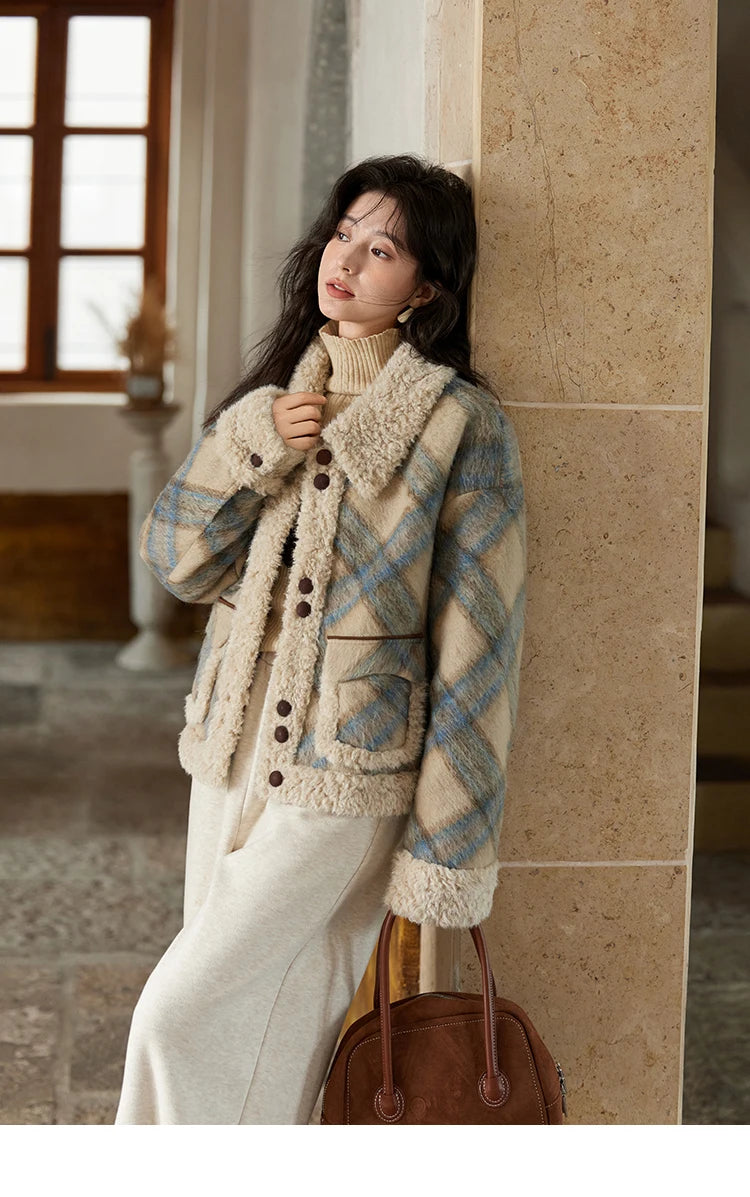 MISHOW Splicing Fleece Short Coat Women 2024 Winter Vintage French Plaid Tweed Thickened Warm Turn Down Collar Jacket MXD55W0574