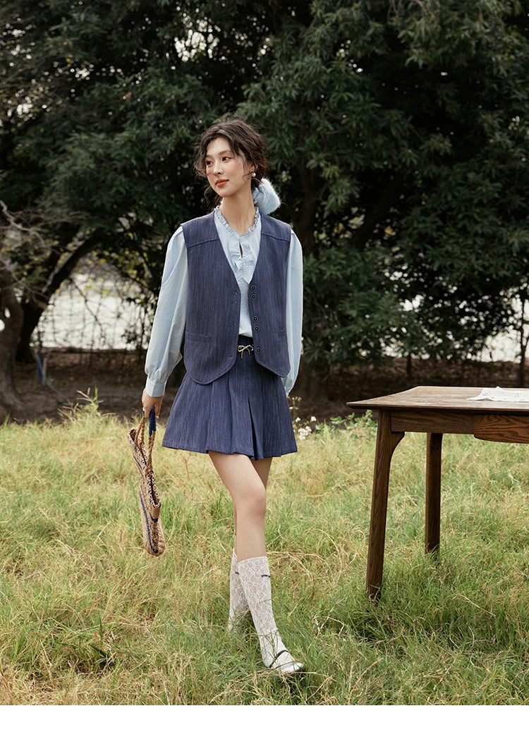 MISHOW Women's V-neck Vest Coat Pleated Skirt Set Spring 2025 Symmetric Fake Pocket Coat A-line Skirts (No with Belt) MXE31T0505