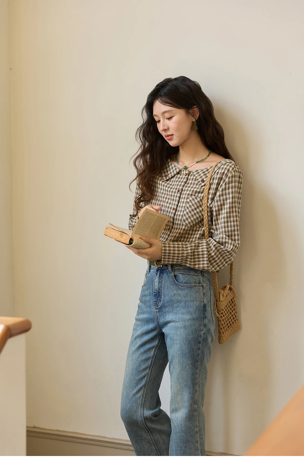 MISHOW Women's Casual Shirts Cotton Autumn Side Slit Pockets Plaid Shirts Commute Elegant Chic Woman Top with Belt MXE44X2469
