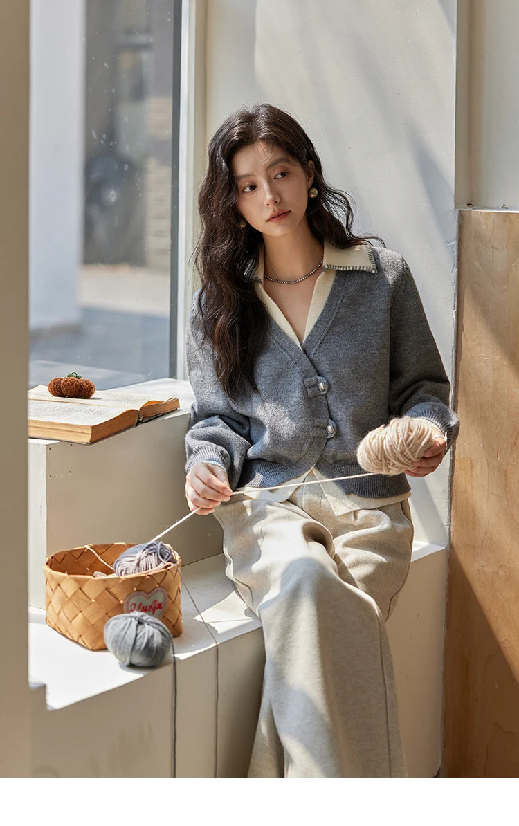 MISHOW Fake Two-piece Sweater Women Fashion Splicing Lapel Knitwear 2024 fall winter New Design Retro V-neck Cardigan MXD41Z0712