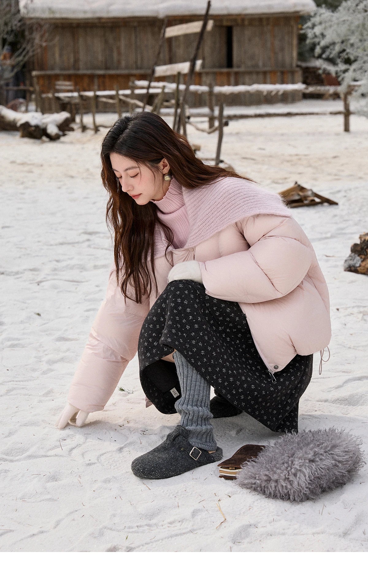 MISHOW Woolen Lapel Short Down Jacket 2025 Winter Women Thick Warm Down Jacket Pink Bread Jacket Commuting Outerwear MXE92Y0089