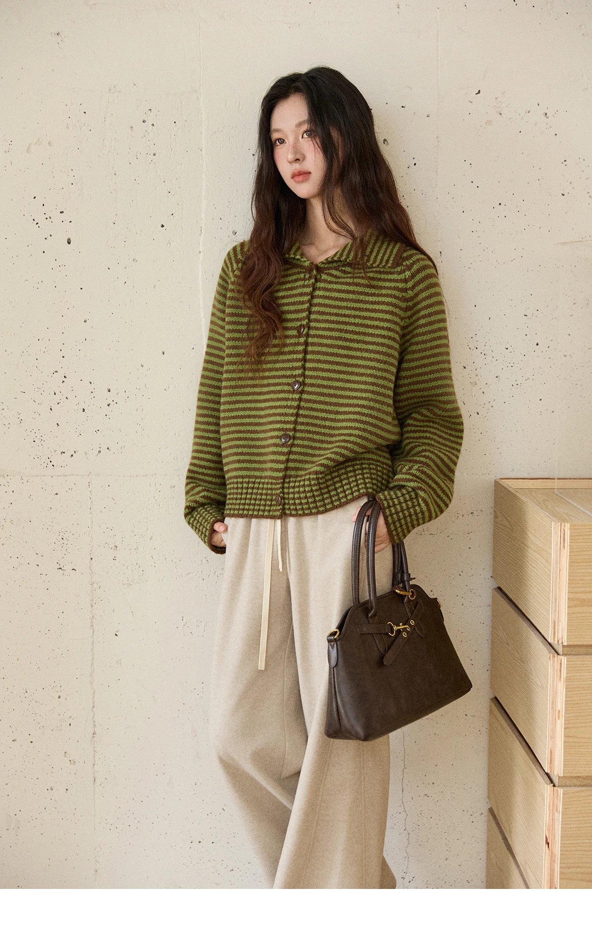 MISHOW New Striped Knitted Cardigan 2025 Autumn Winter Retro Stand-up Collar Raglan Sleeve Cardigan Commute Loose Top MXE88Z2690