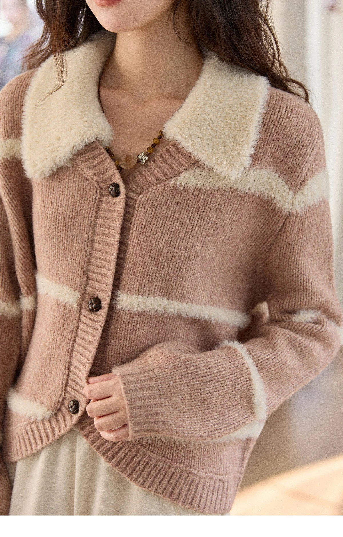 MISHOW Woman Knitted Cardigan 2025 Winter Sweet Style Faux Mink Turn-down Collar Striped Stitching Sweater Commute MXE89Z2668