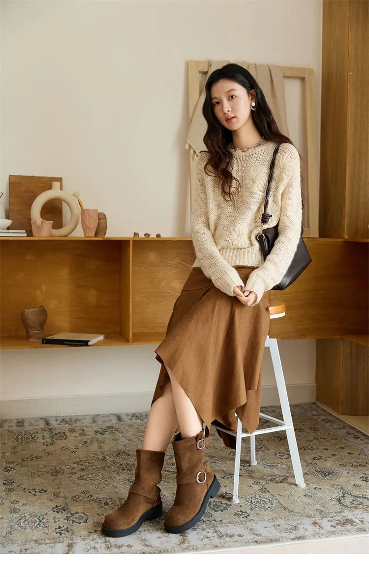 MISHOW Women's Hook Flower Wool Knitted Sweaters Autumn Apricot Wool Blend Loose Lazy Style Top Retro O-neck Sweaters MXE47Z2577