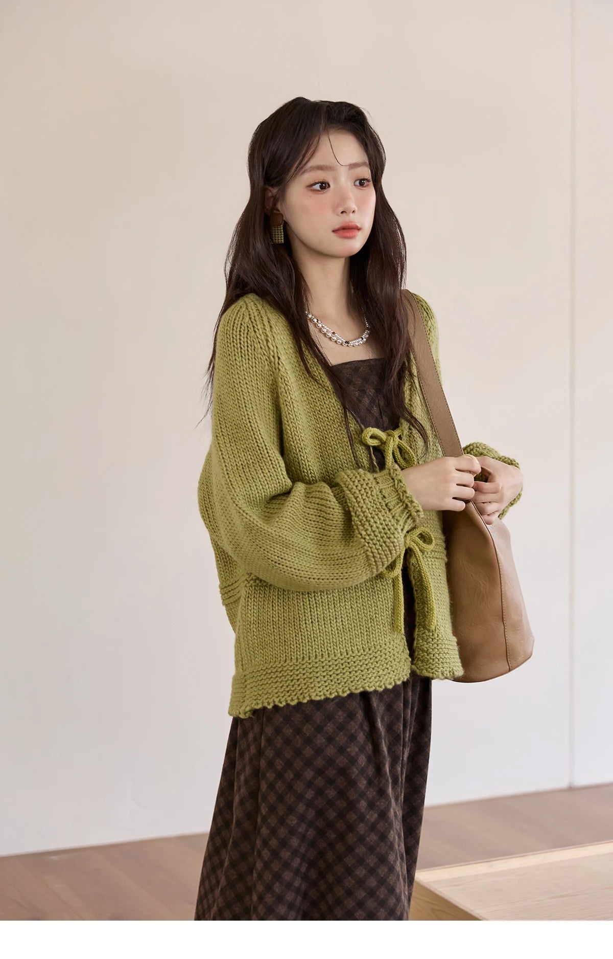 MISHOW Women's Avocado Green Knitted Cardigan 2025 Winter Lantern Sleeve Sweater Female V-neck Lace-up Loose Cardigan MXE51Z2694