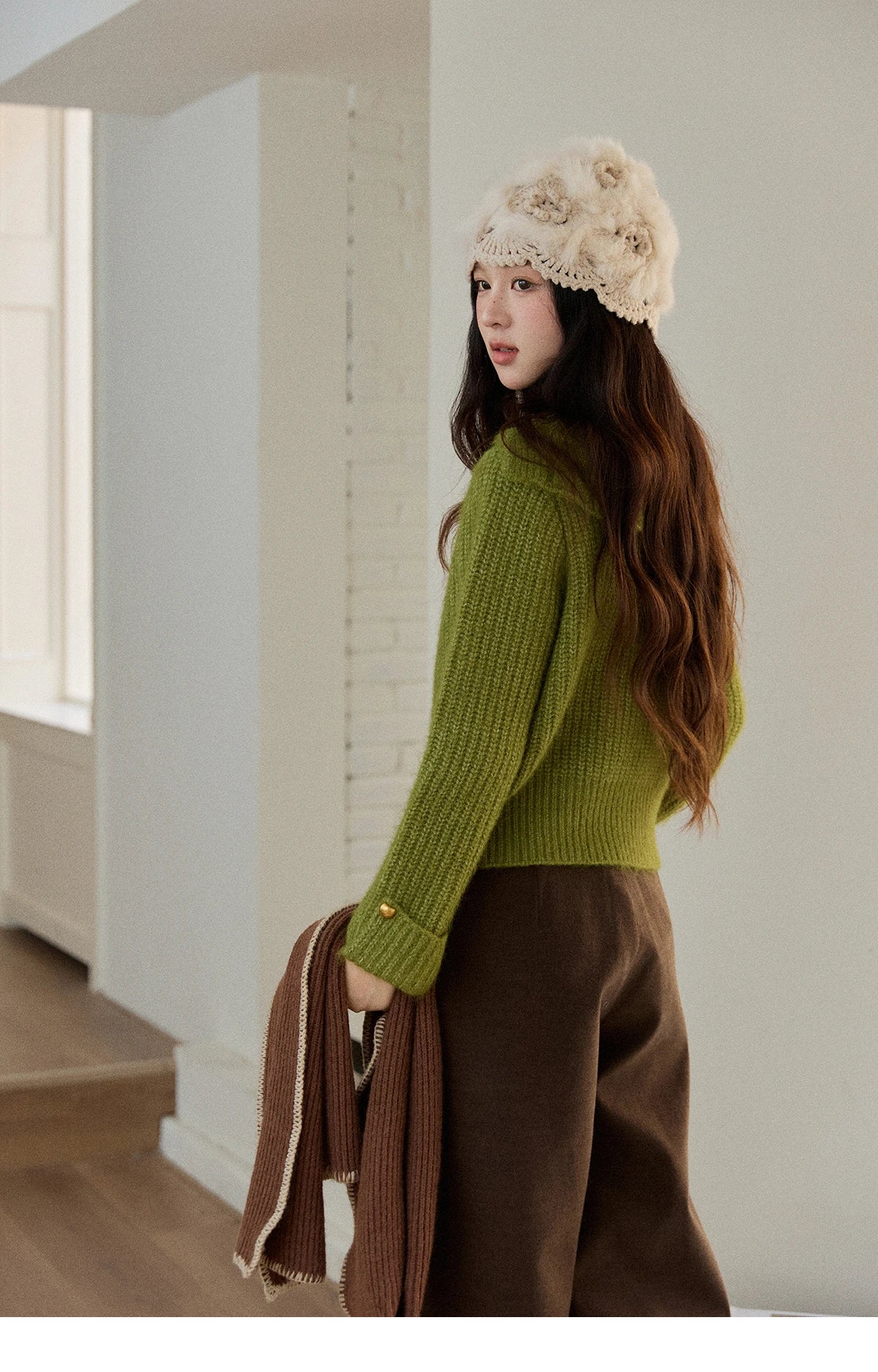 MISHOW Woman Green Sweater 2025 Winter Wool Blend Long-pile Large Lapel Knit Top Loose Design Commute Pullovers MXE90Z2760