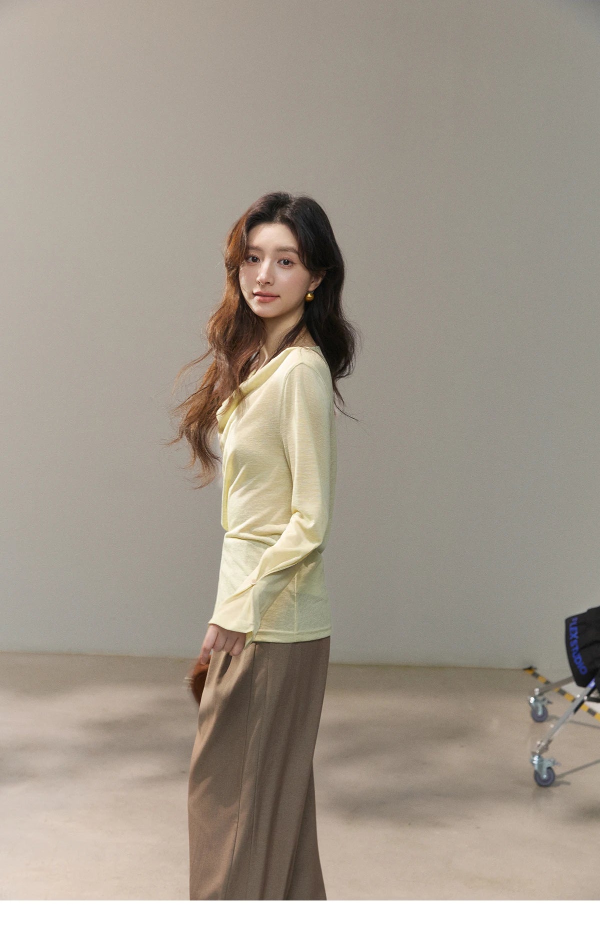 MISHOW Women's Multi Colored Knitted Top 2026 Spring Swinging Collar Flare Sleeve Top Side Twist Whist Casual T-Shirt MXF13T1473