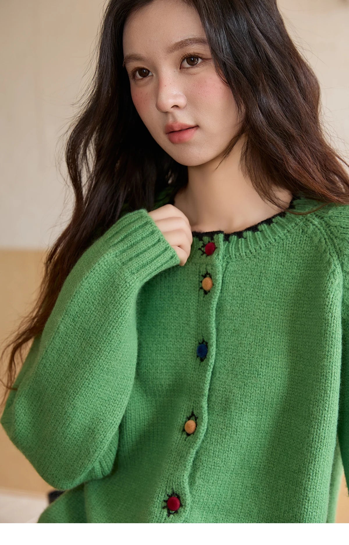 MISHOW Color Button Thickened Sweater for Women 2025 Winter Minimalist Loose Crew Neck Long Sleeves Cardigan Ladies MXE88Z2688