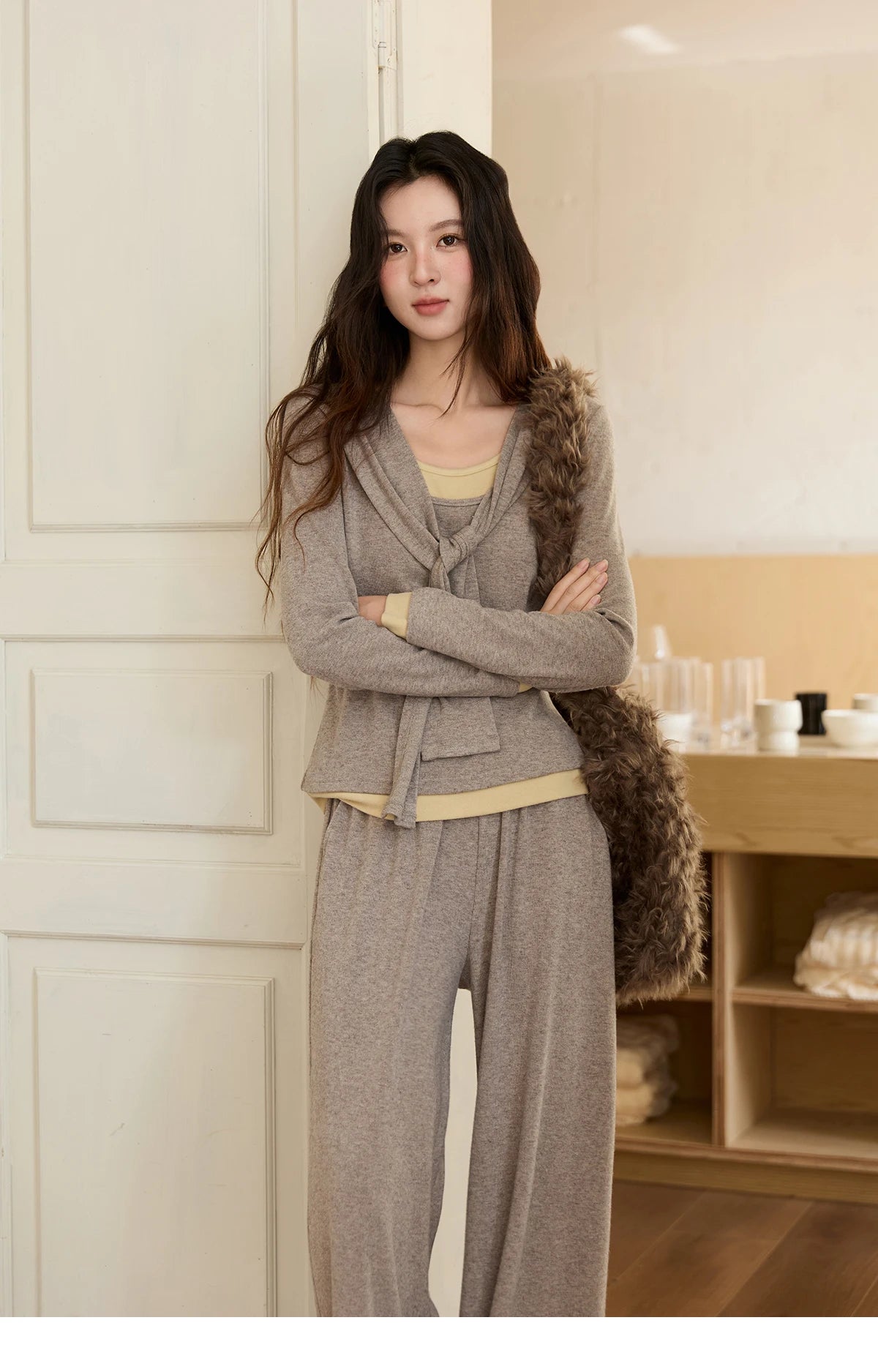 MISHOW Elastic Waist Casual Pants 2025 Autumn Winter Solid Full Length Pants Loose Wide Leg Trousers Office Lady MXE89K1119