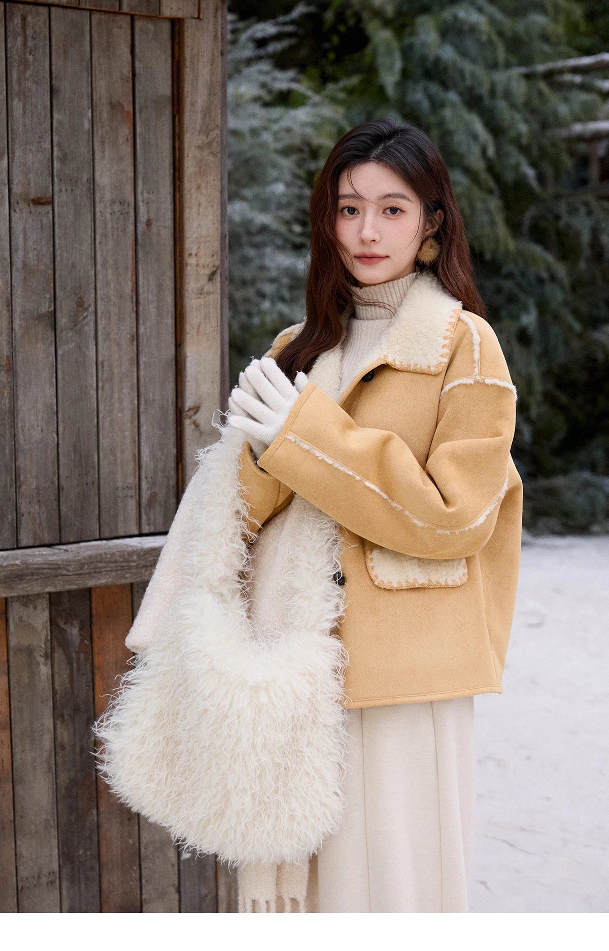 MISHOW Yellow Thickened Fur Integrated Suede Jacket for Women Winter 2025 Lapel Loose Warm Imitation Lamb Fur Jacket MXE92W1016