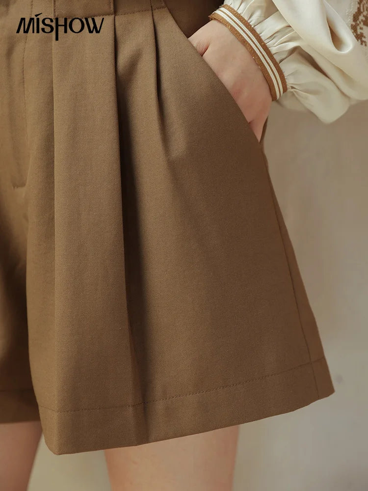 MISHOW Brown High Waist Shorts 2025 Three-dimensional I-shaped Pleated Hook Buckle Shorts Women Versatile Short Pants MXE41K1022