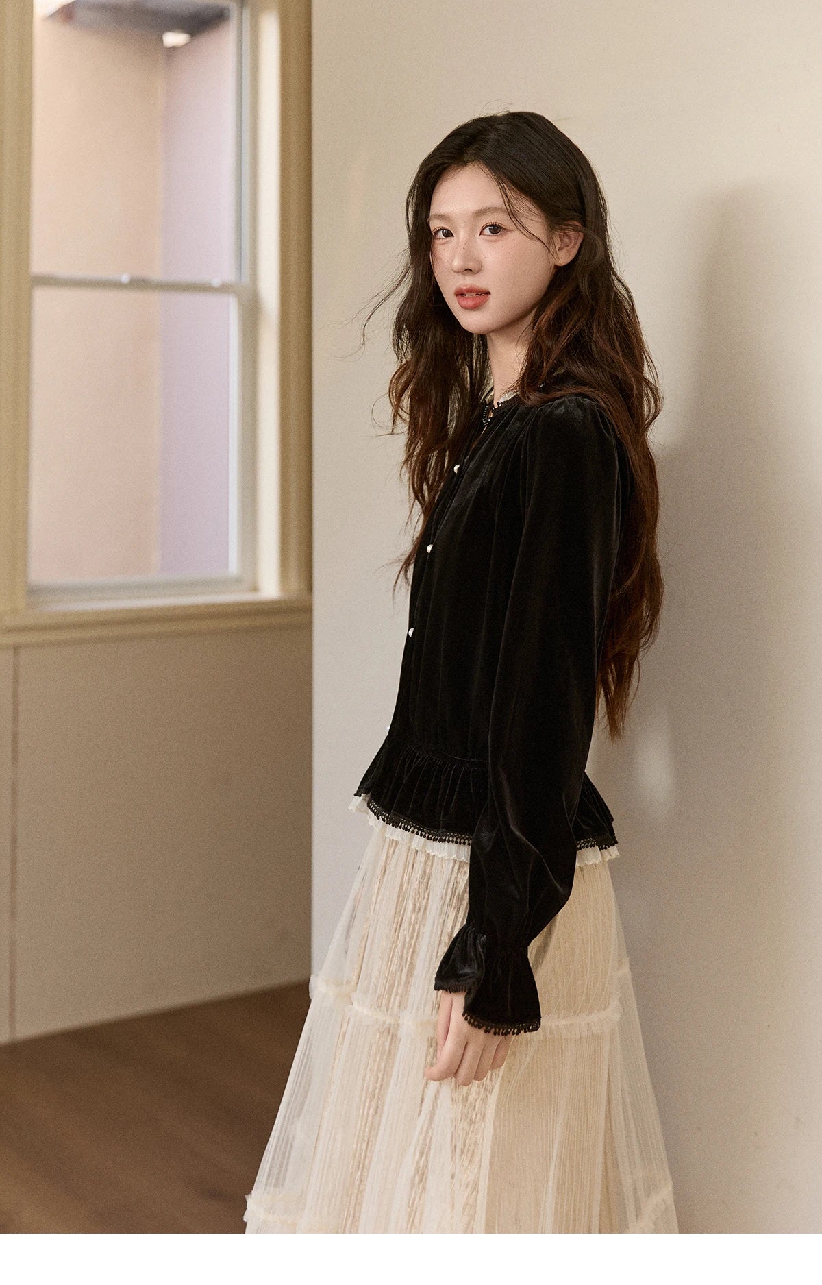 MISHOW Women's Black Velvet Shirts 2025 Winter Retro Splicing Lace Tops Ruffle Hem Pearl Button Puff Sleeve Shirt MXE94X2516