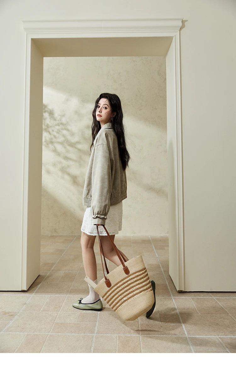 MISHOW Minimalist Short Jacket for Women Spring 2025 Casual Lapel Jacket Zipper Elastic Hem Solid Coats Streetwear MXE13W0715