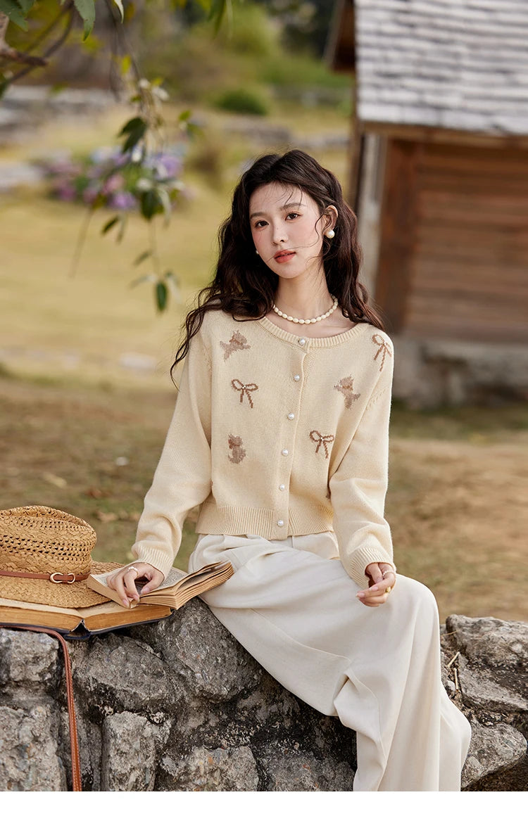 MISHOW Dog Bow Jacquard Knitted Sweater 2025 Spring Yellow Single Row Pearl Button Top Round Neck Elegant Sweaters MXE13Z1197