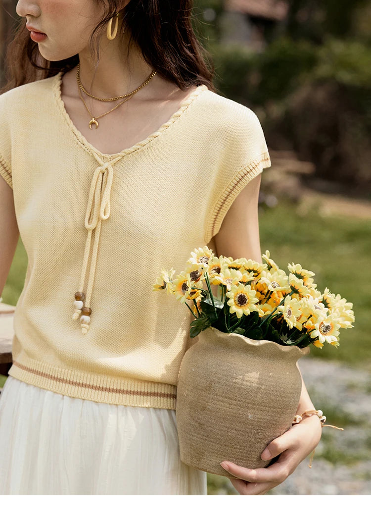 MISHOW Office Lady Summer Knitted Sweater V-neck Short Sleeve Solid Slimming Bead Design Pullover Female Lazy Tops MXE33Z1227