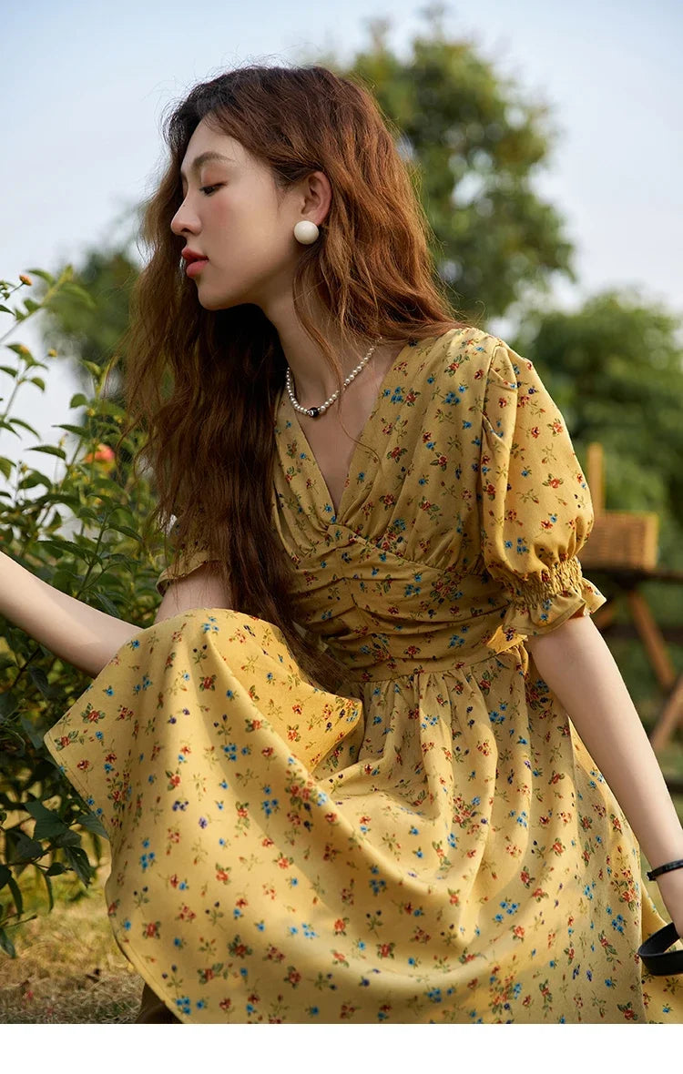 MISHOW Women's Retro Puff Sleeve Flower Dress 2025 Summer Waist Slim A-LINE V-Neck Shirring Female Ankle-Length Dress MXC33L1374