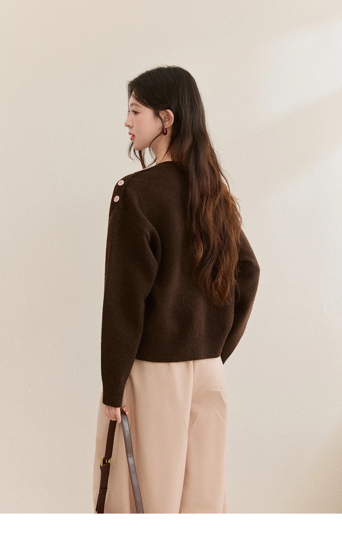 MISHOW Women's French Crew Neck Pullover Sweaters 2025 Winter Loose Dog Jacquard Knitted Top (Scarf Not Included) MXE94Z2890