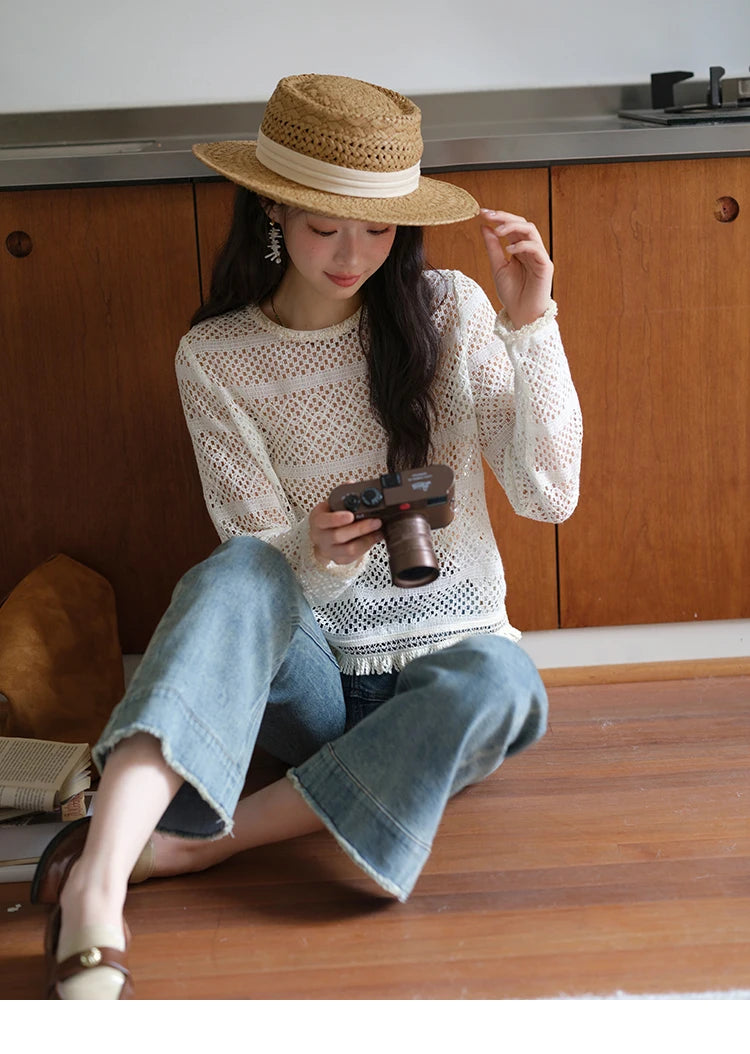 MISHOW Bohemian Lace Hollow Top for Women 2025 Autumn Hem Tassel Lace Breathable Top Beige White Casual Knitted Tops MXE41X2466