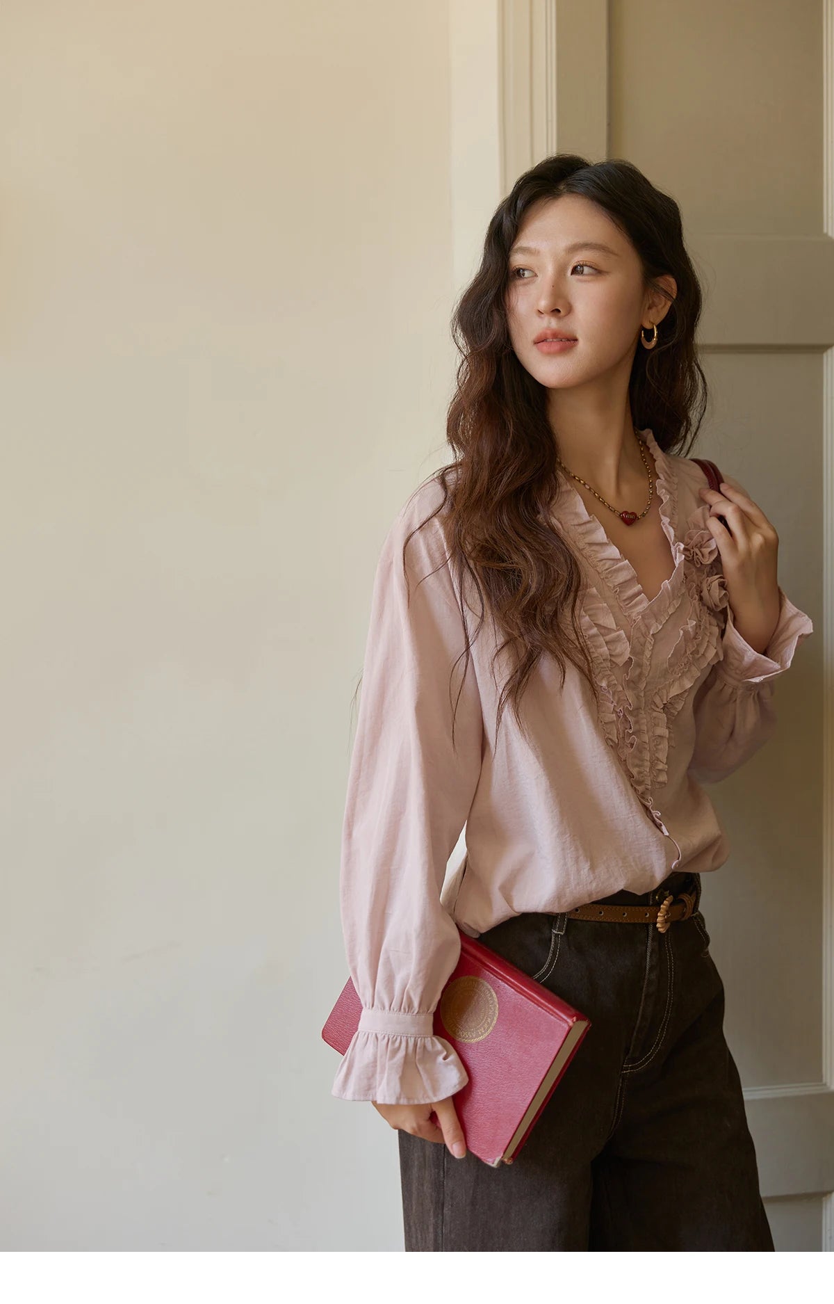 MISHOW Hand Sewn Rose Blouse for Women Autumn 2025 V-neck Edible Tree Fungus Edge Tops Sweet Lantern Sleeves Blouses MXE44X2470