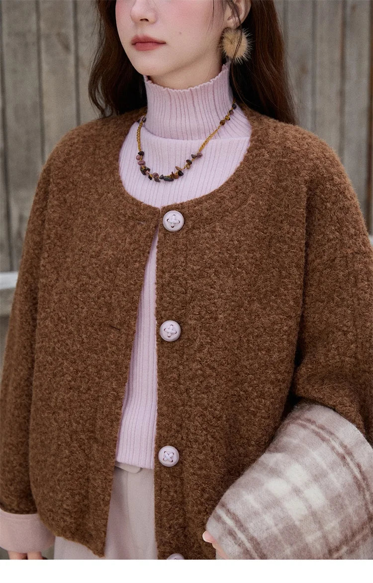 MISHOW Women's Brown Jacket 2025 Winter Retro Warm Round Neck Wool Quilted Coat Commute Short Loose Thick Coat Woman MXE87W0935