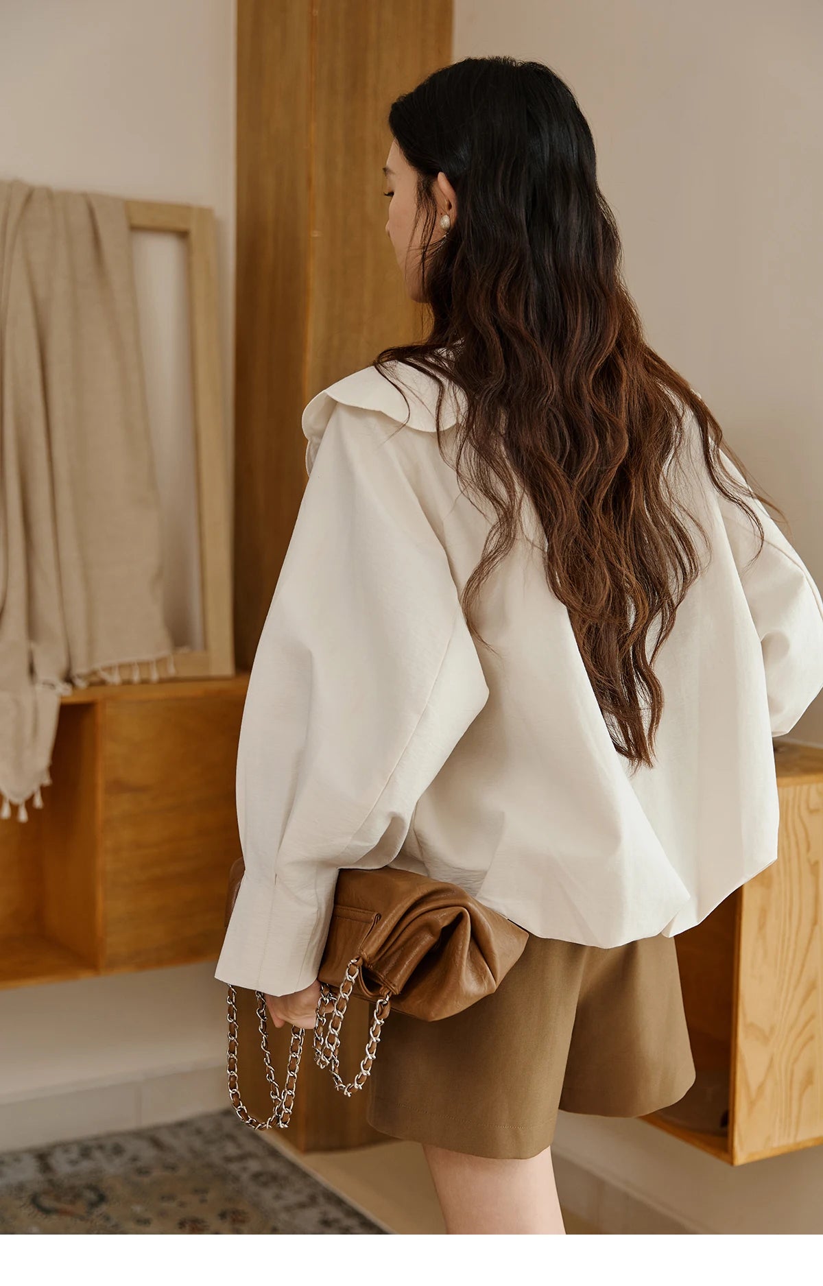 MISHOW Women's Wheat Sprout Embroidery Coat Autumn 2025 Beige Doll Collar Hem Folded Short Coats Loose Zipper Jackets MXE45W0860