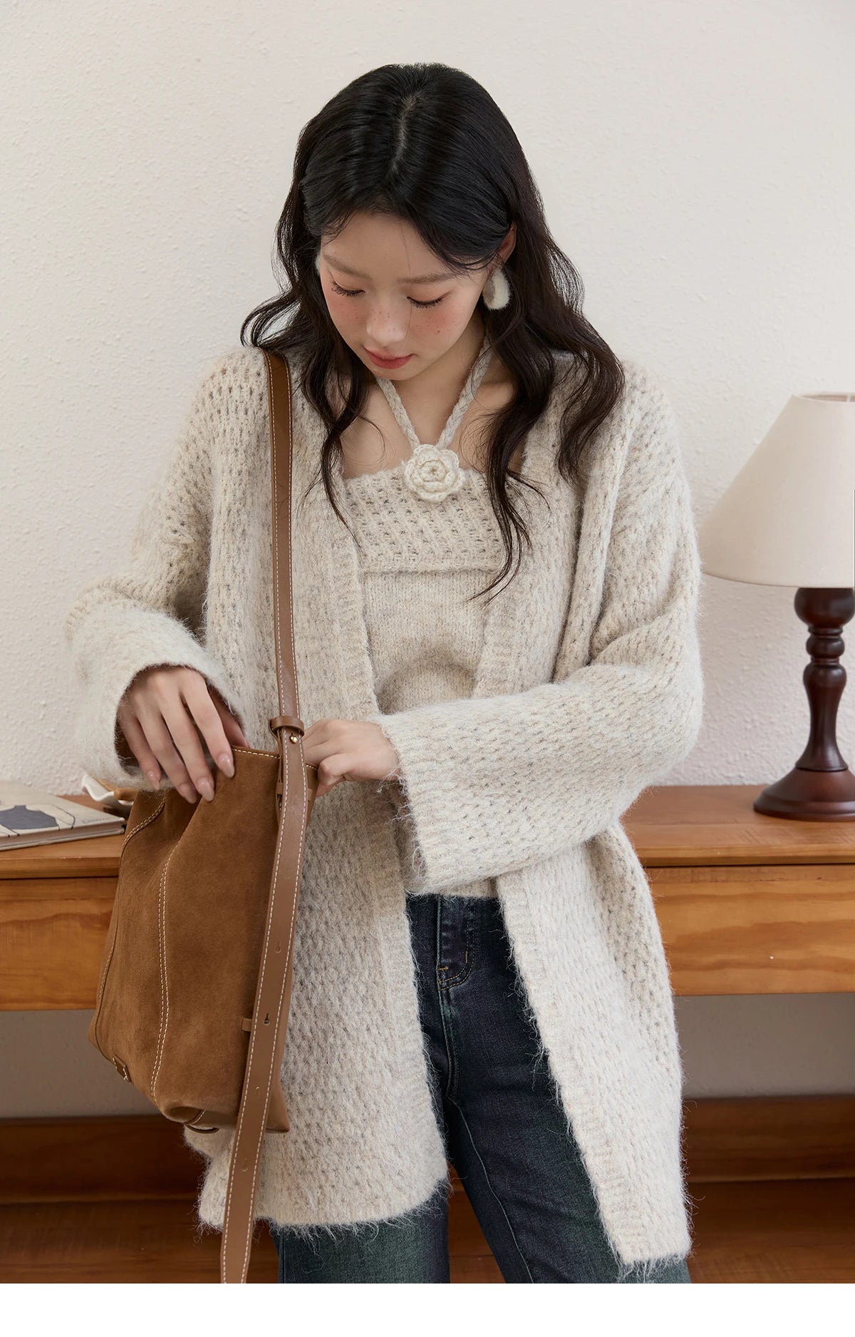 MISHOW Apricot Knitted Halter Two-Piece Set Women's 2025 Autumn Winter Retro Flower Decoration Commute Cardigan Set MXE51T1424