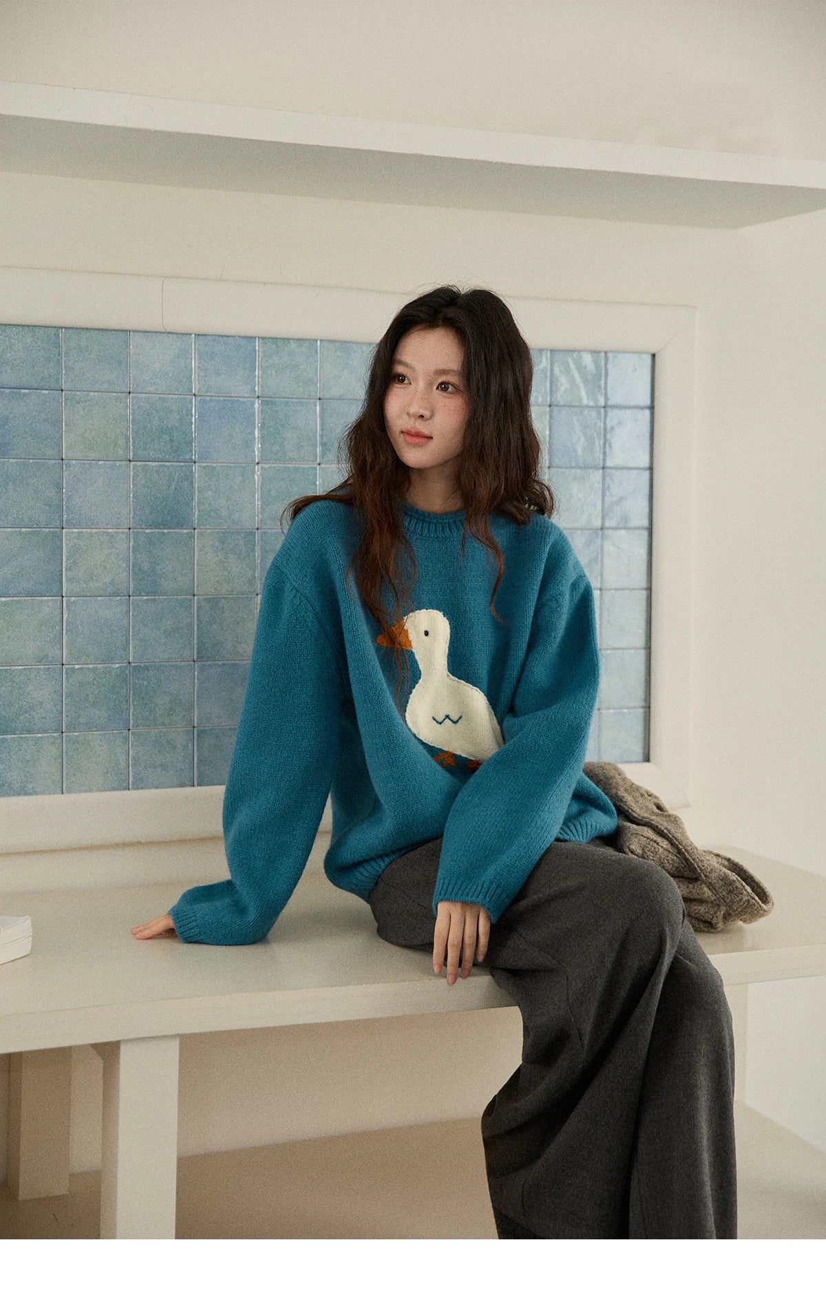 MISHOW Woman Knit Top Peacock Blue Jacquard Sweater for Women 2025 Winter O-neck Long Sleeve Loose Fit Thick Sweater MXE86Z2751