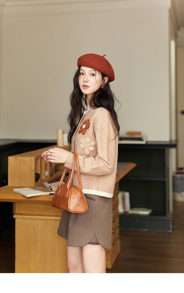 MISHOW Knitted Sweater Flower Pattern Cardigan O-Neck Color Clash Design Warm Coat Metal Buttons Sweet Soft Tops MXD56Z0919