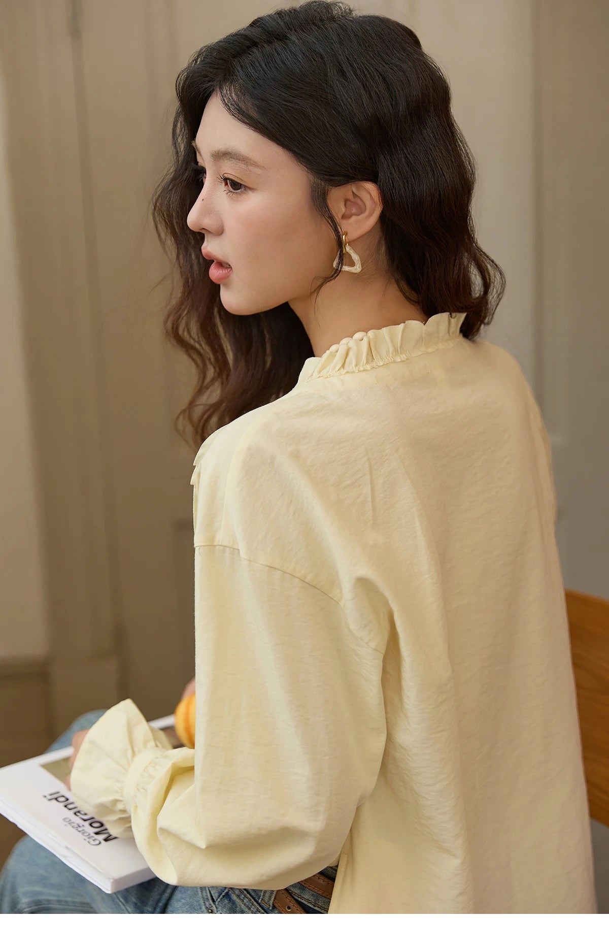 MISHOW Hand Sewn Rose Blouse for Women Autumn 2025 V-neck Edible Tree Fungus Edge Tops Sweet Lantern Sleeves Blouses MXE44X2470