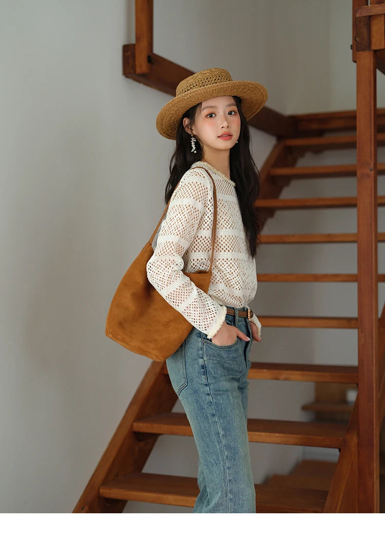 MISHOW Bohemian Lace Hollow Top for Women 2025 Autumn Hem Tassel Lace Breathable Top Beige White Casual Knitted Tops MXE41X2466