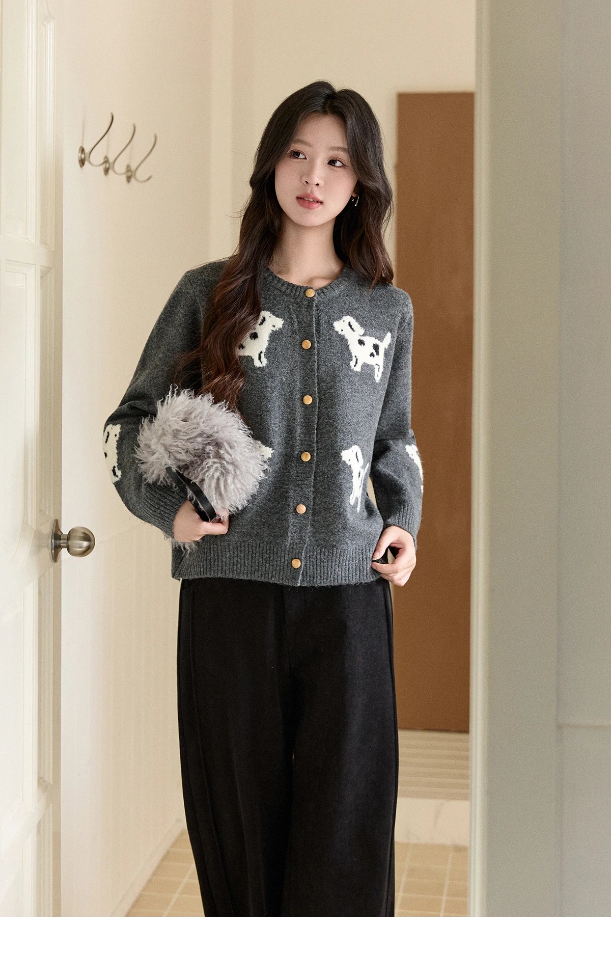 MISHOW Women's Puppy Jacquard Knit Cardigan 2025 Winter Single-breasted Crew Neck Top Warm Loose Sweaters Office Lady MXE93Z2950