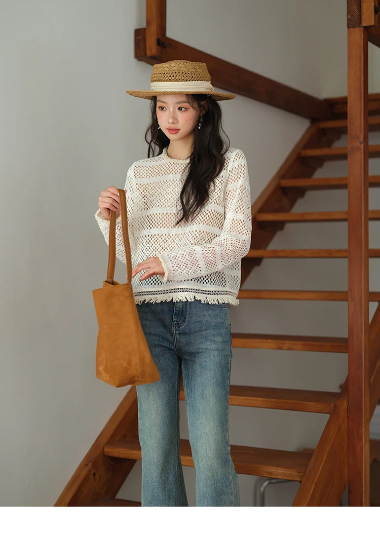 MISHOW Bohemian Lace Hollow Top for Women 2025 Autumn Hem Tassel Lace Breathable Top Beige White Casual Knitted Tops MXE41X2466