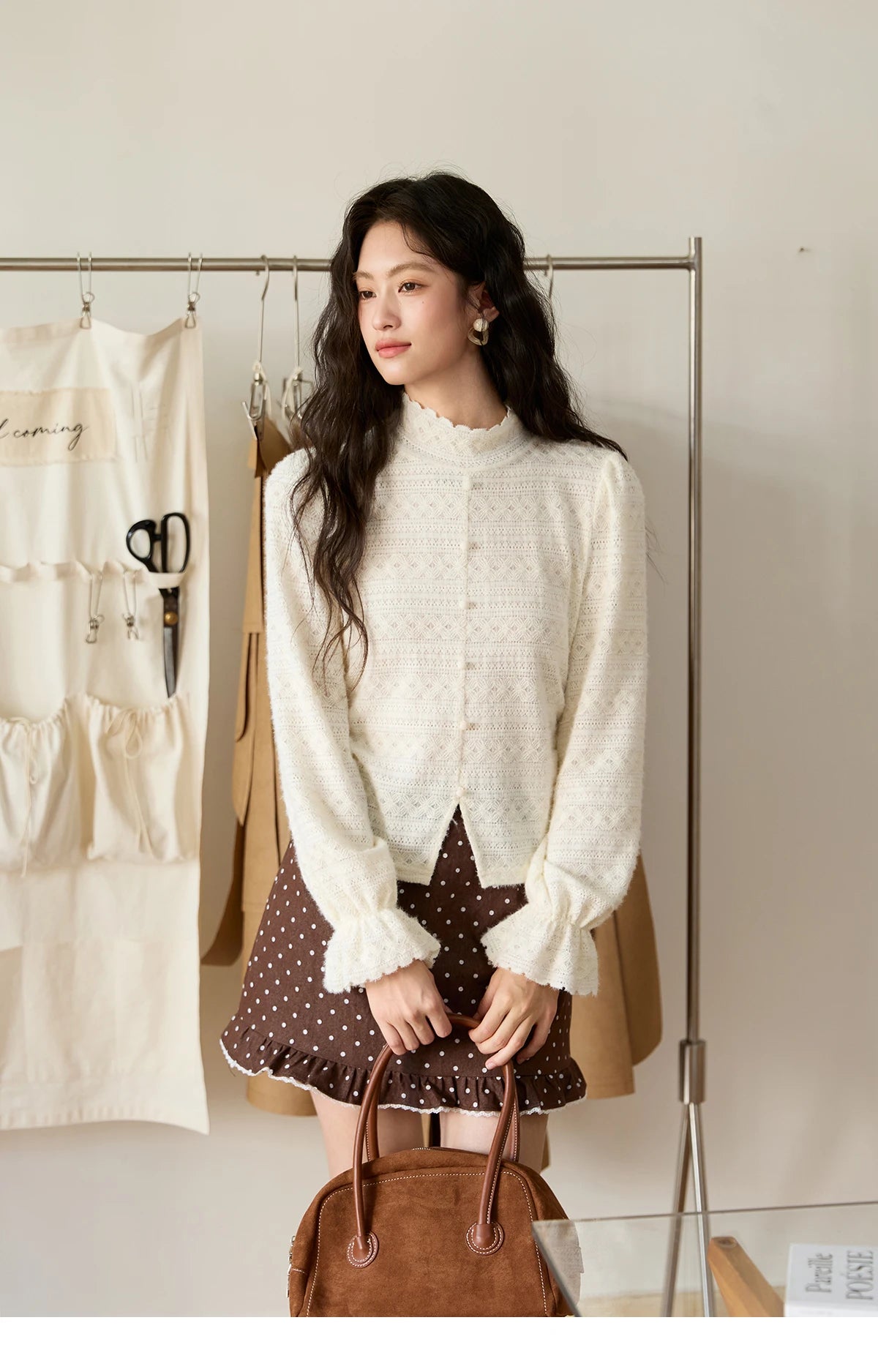 MISHOW Women's Casual Shirt 2025 Autumn Design Sense Elegant Lace Shirt New Half-high Collar Waist Slit Slim Tops MXE48X2501