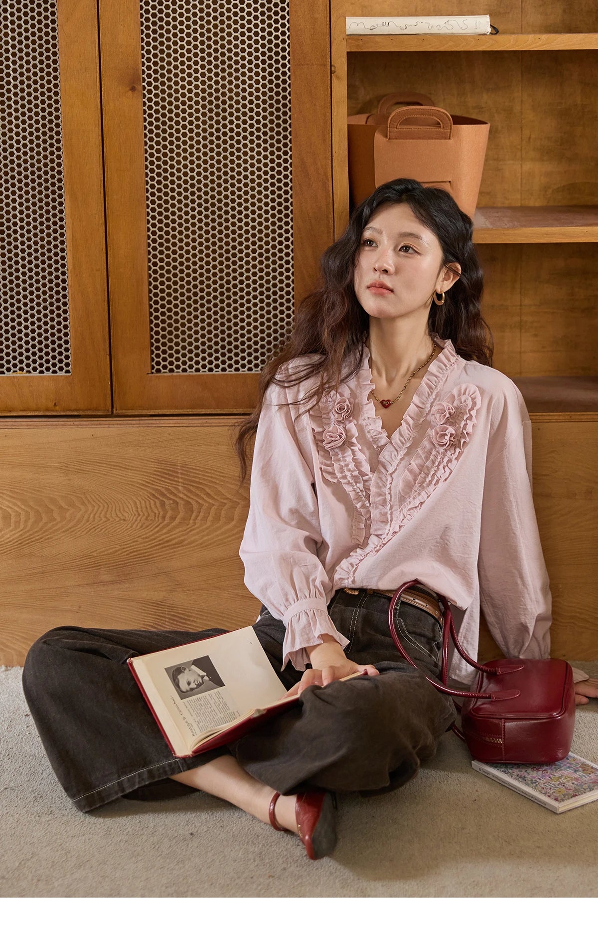 MISHOW Hand Sewn Rose Blouse for Women Autumn 2025 V-neck Edible Tree Fungus Edge Tops Sweet Lantern Sleeves Blouses MXE44X2470