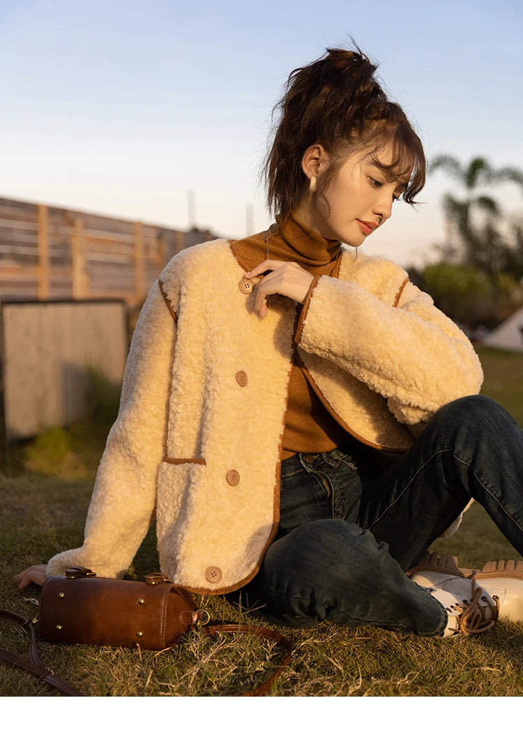 MISHOW Lamb Wool Coat 2023 Double Breasted Winter French Lambswool Jacket Women's Thick Warm Solid New Outerwears MXB45W0850