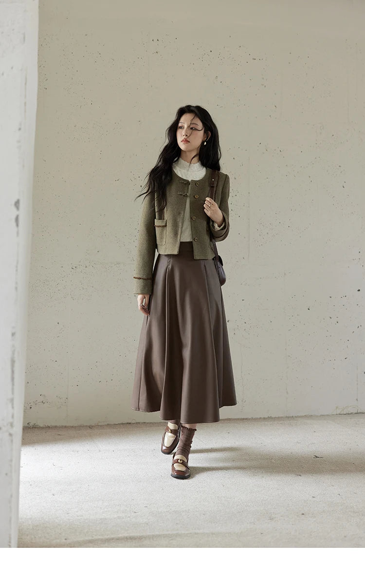 MISHOW Fashion Plaid Tweed Coat Women Premium Elegant Gentle Tweed Jacket Single Breasted Long Sleeve Loose Short Top MXD46W0449