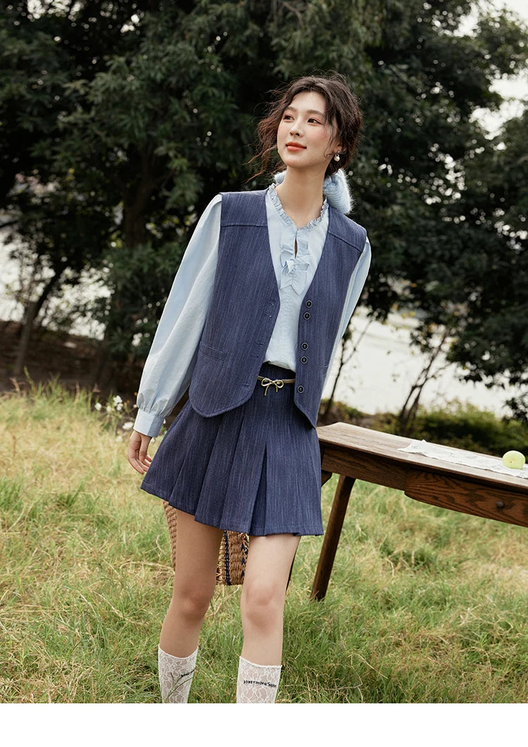 MISHOW Women's V-neck Vest Coat Pleated Skirt Set Spring 2025 Symmetric Fake Pocket Coat A-line Skirts (No with Belt) MXE31T0505