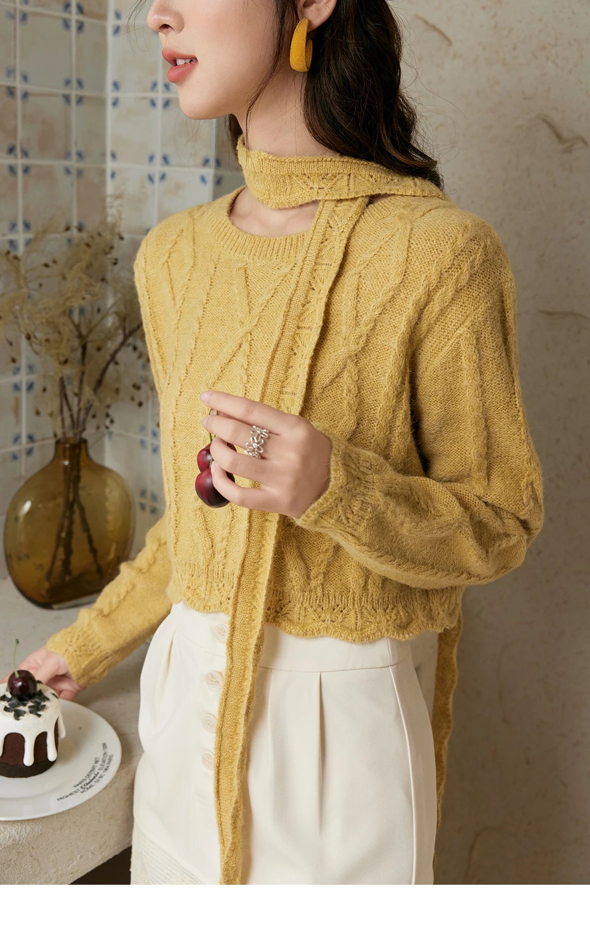 MISHOW Romantic Lace Wave Lace O-neck Knitted Sweater 2024 French Short Top Solid Hollow Elegant Sweater with Belt MPD42Z0736