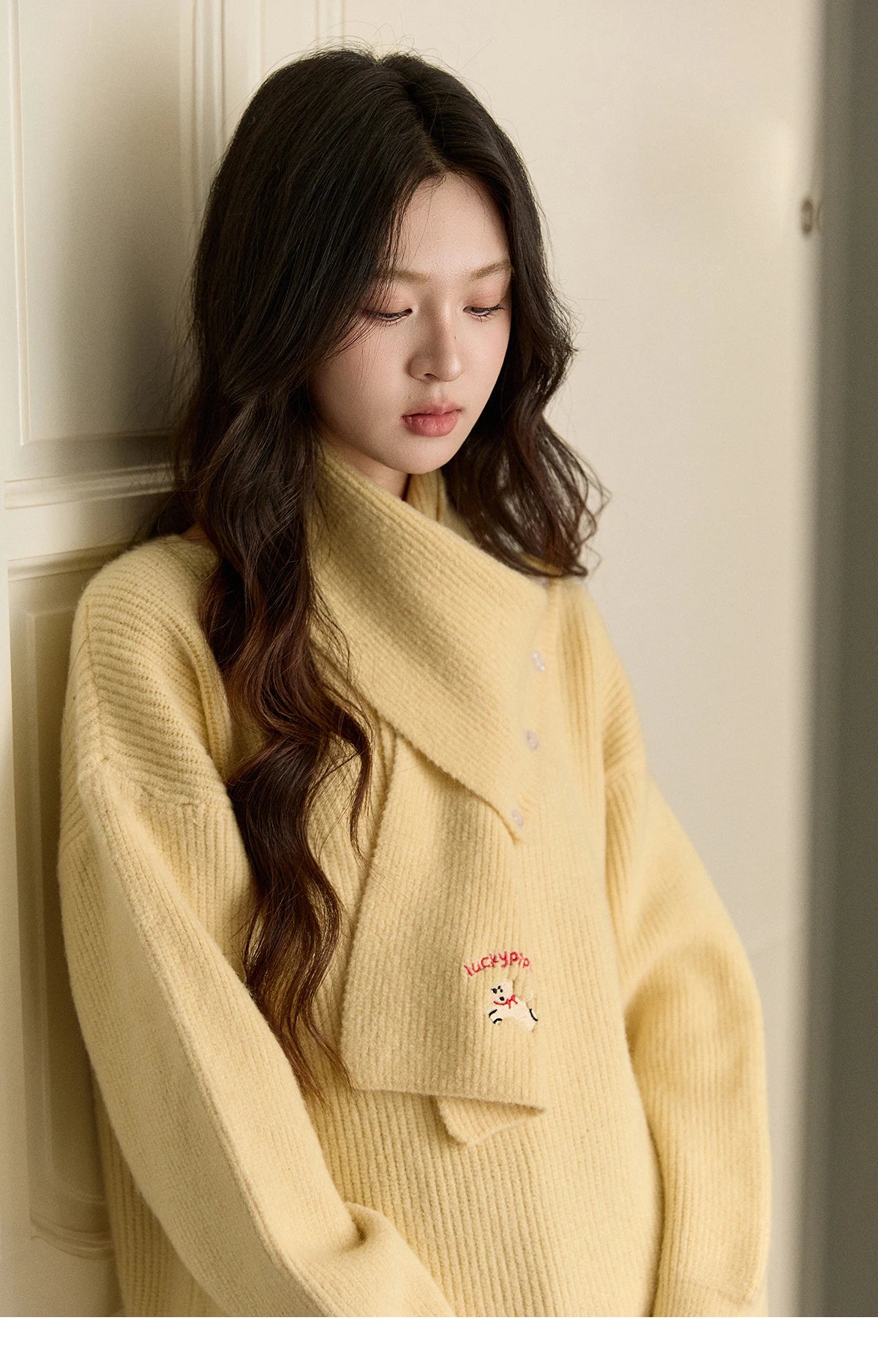 MISHOW Women's Yellow Sweater with Detachable Scarf 2025 Autumn Winter Loose Casual Warm Thickened Knit Pullover MXE93Z2953