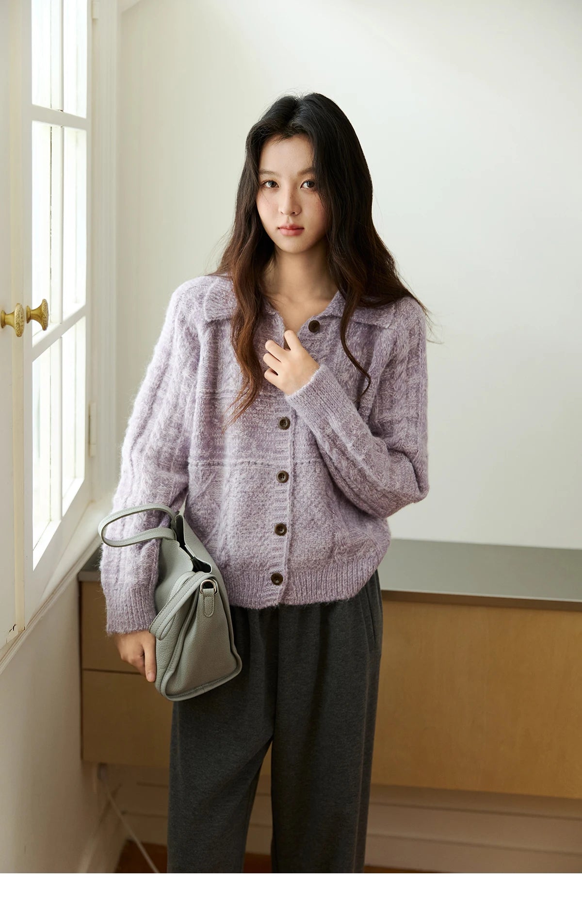 MISHOW Knitted Cardigan Women 2025 Autumn Winter Simple Turn-down Collar Loose Comfortable Single-breasted Sweater MXE48Z2611