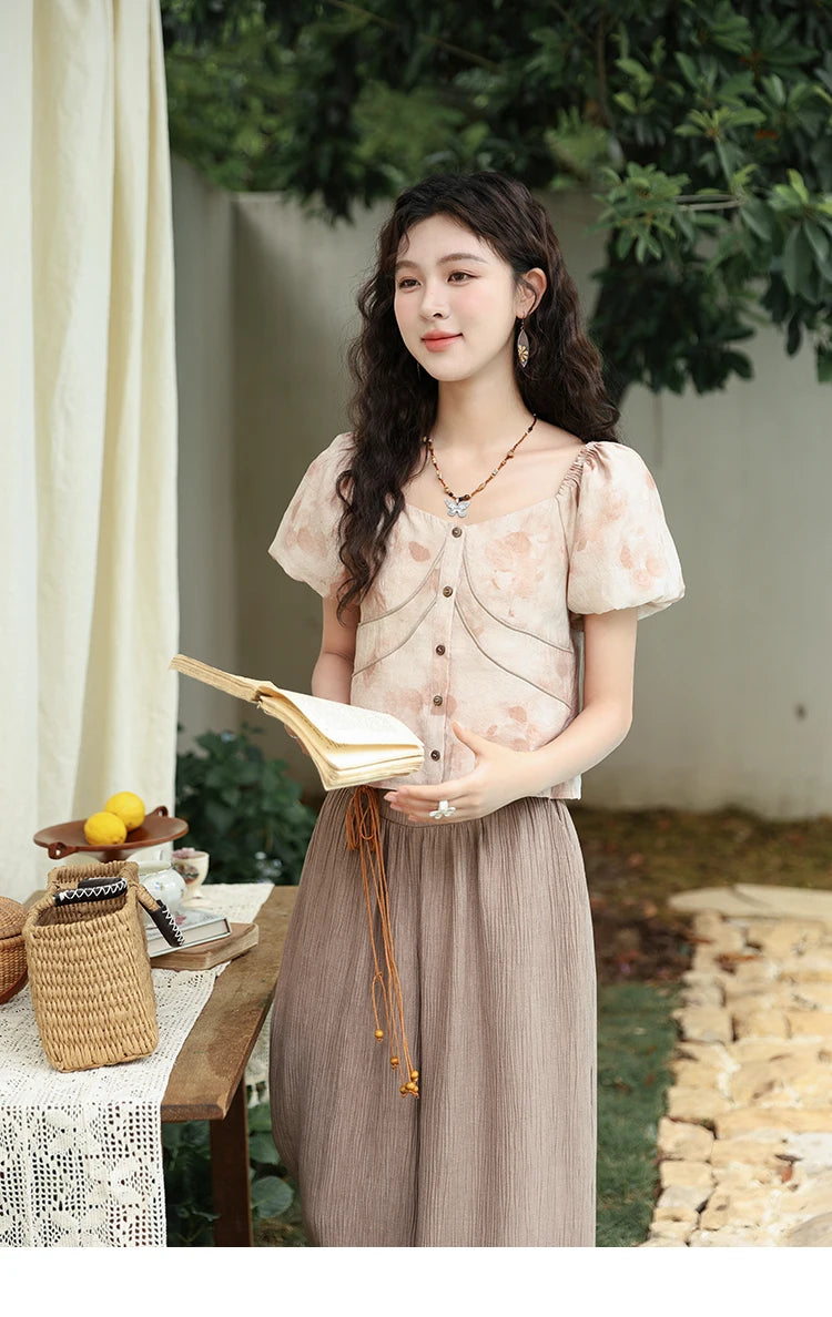 MISHOW Women's Contrast Halo Printing Blouses 2024 Summer French Retro Square Tops Female Puff Sleeve Button Blouse MXD30X1562