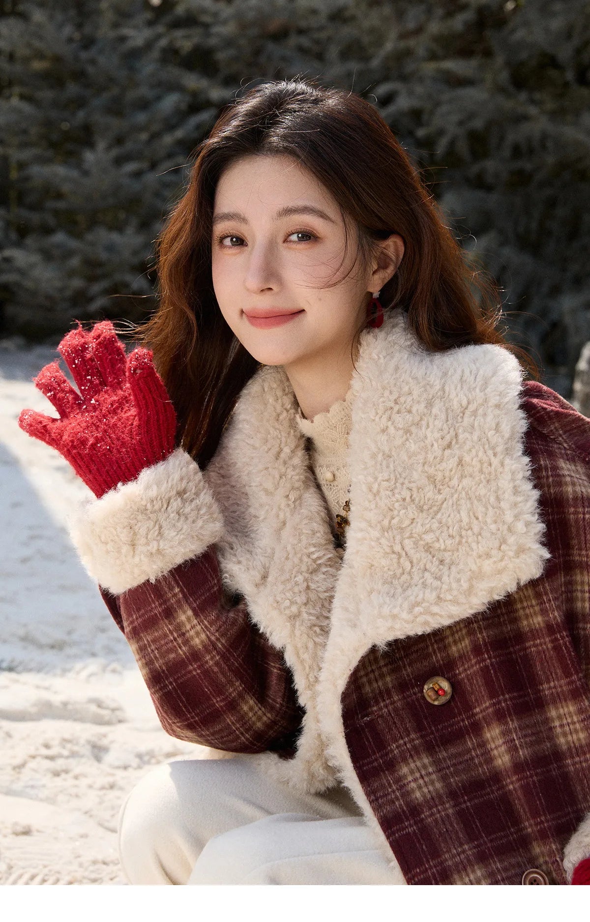 MISHOW Christmas Women's Retro Plaid Jacket 2025 Winter Large Lapel Tops Thickened Cotton-Padded Warm Short Coat MXE87W1004